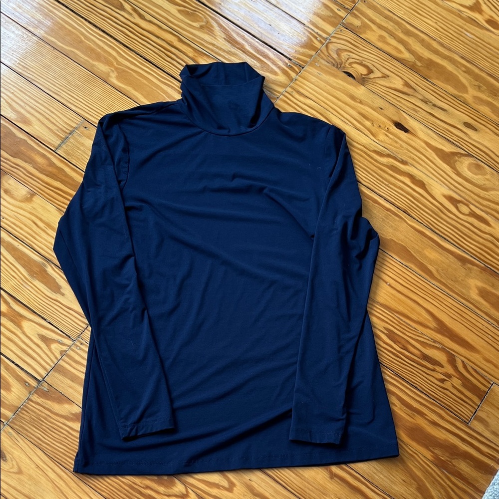 J. McLaughlin Navy Turtleneck small